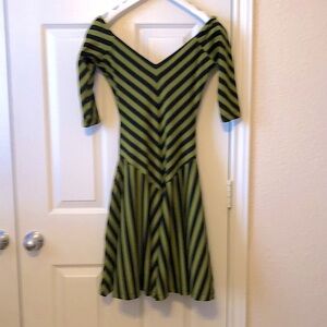 Y2K Vintage Betsey Johnson Fit & Flare Dress with Pockets!!